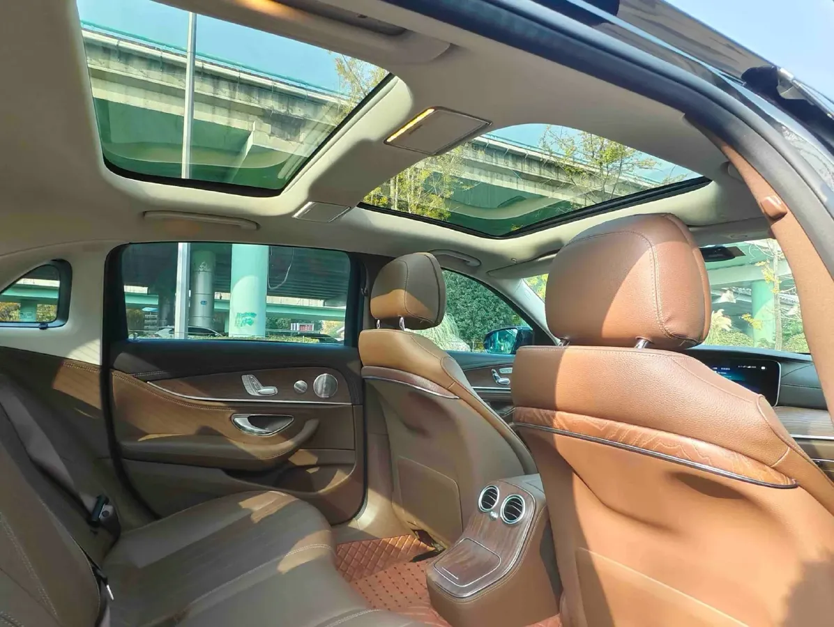 2022 Mercedes-Benz E Class 2.0T 258HP L4 9AT,autocango,china used car exporter,china ev exporter,chinese used car exporter,chinese used ev exporter