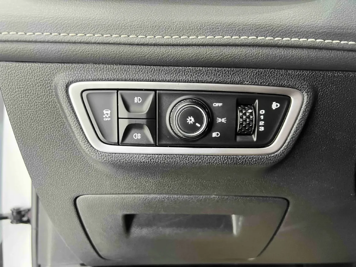 2020 WuLing KaiJie 1.5T 147HP L4 CVT,autocango,china used car exporter,china ev exporter,chinese used car exporter,chinese used ev exporter