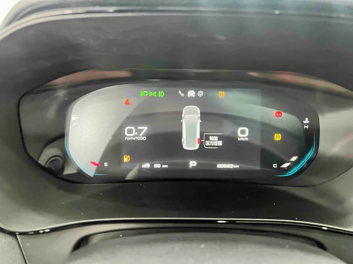 2020 WuLing KaiJie 1.5T 147HP L4 CVT,autocango,china used car exporter,china ev exporter,chinese used car exporter,chinese used ev exporter