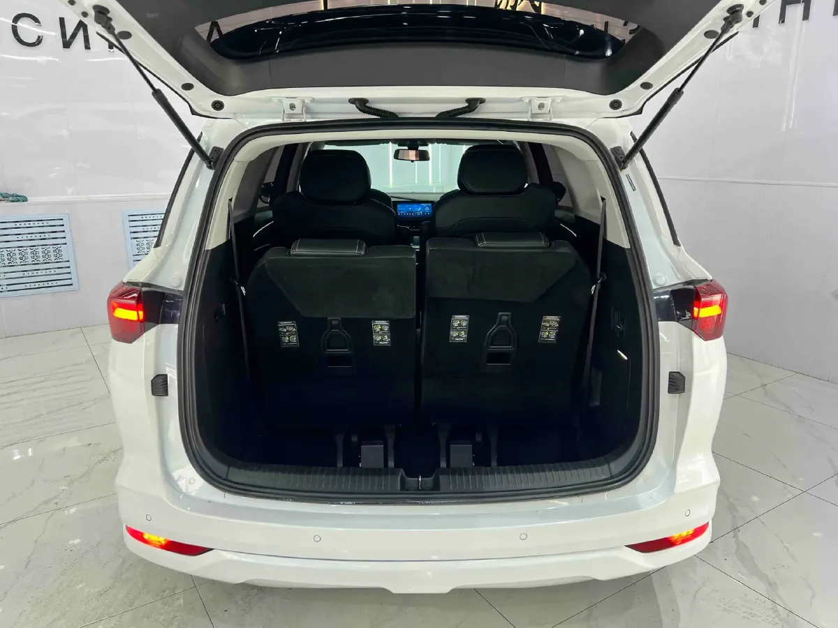 2020 WuLing KaiJie 1.5T 147HP L4 CVT,autocango,china used car exporter,china ev exporter,chinese used car exporter,chinese used ev exporter