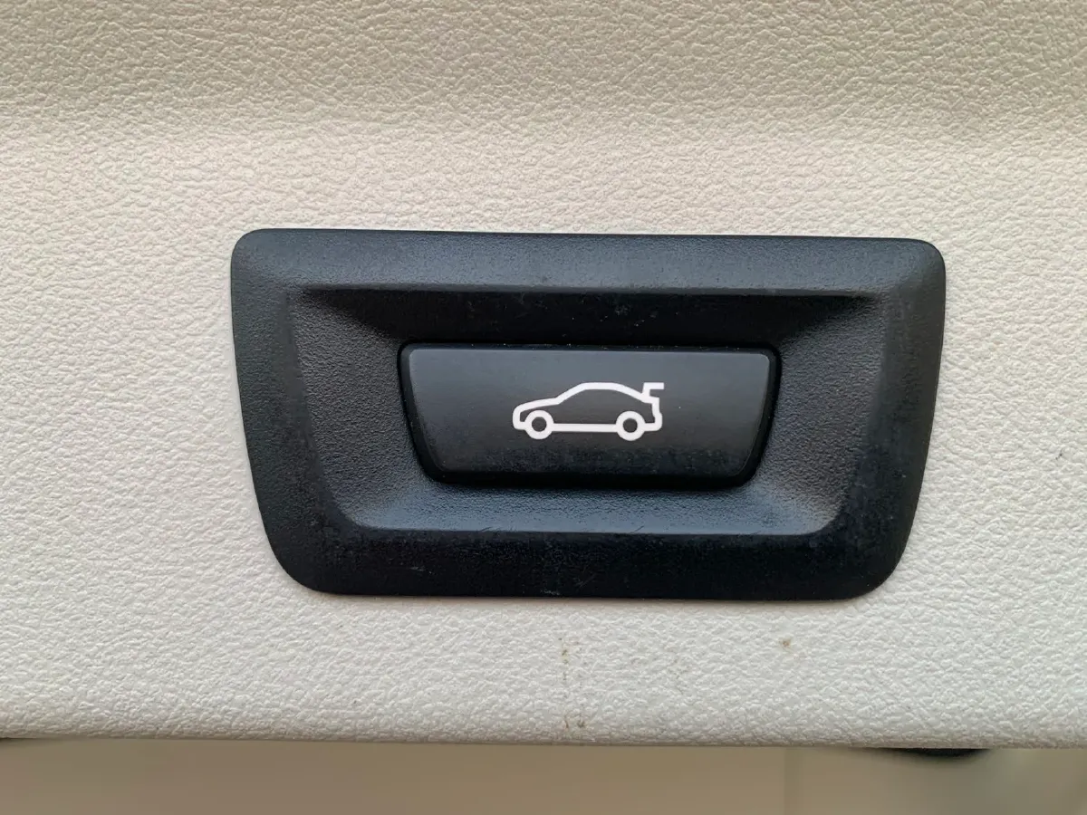 2021 BMW X3 2.0T 184HP L4 8AT,autocango,china used car exporter,china ev exporter,chinese used car exporter,chinese used ev exporter