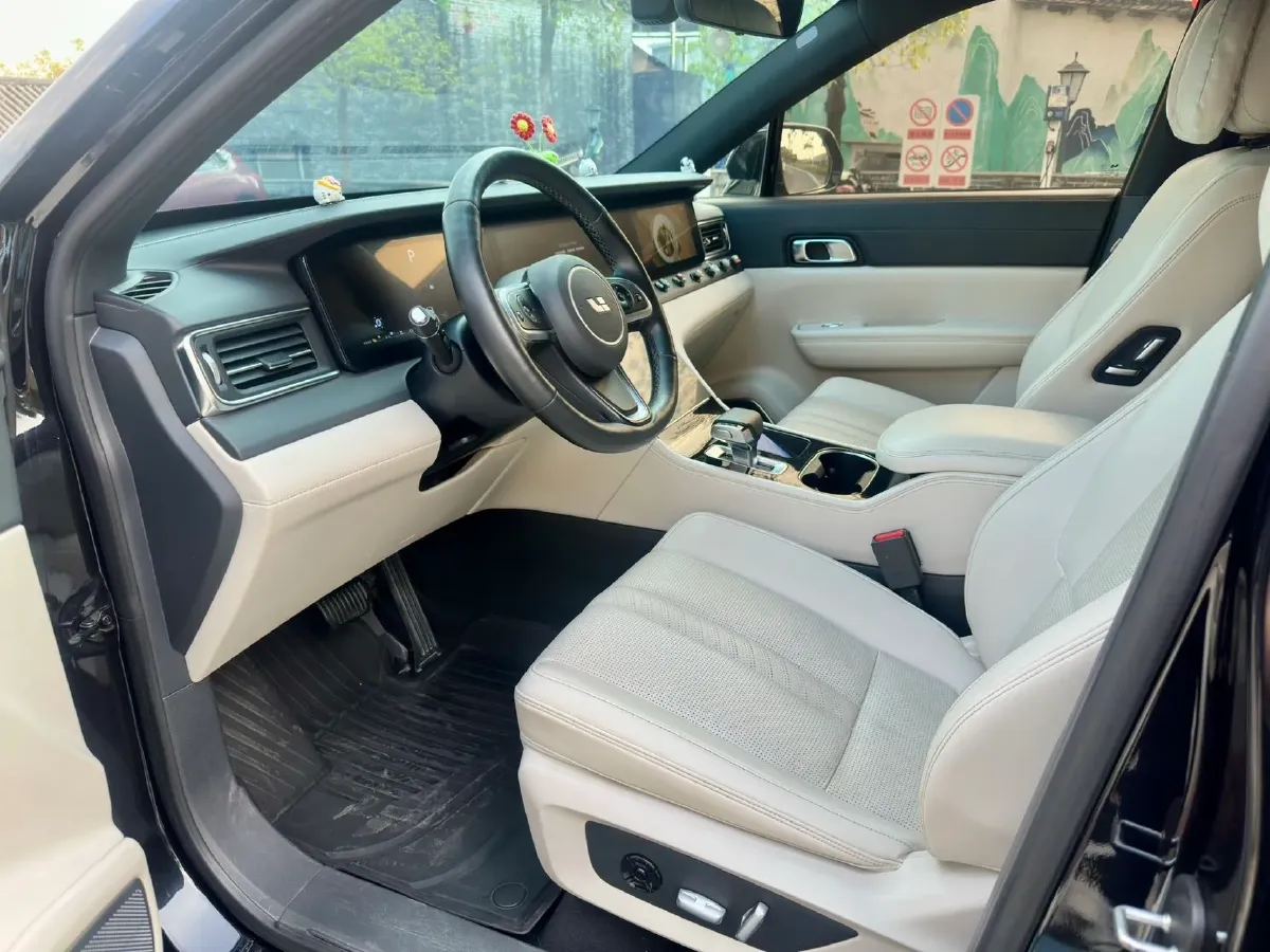 2020 Li ONE Range Extended 131HP REEV 40.5KWH,autocango,china used car exporter,china ev exporter,chinese used car exporter,chinese used ev exporter