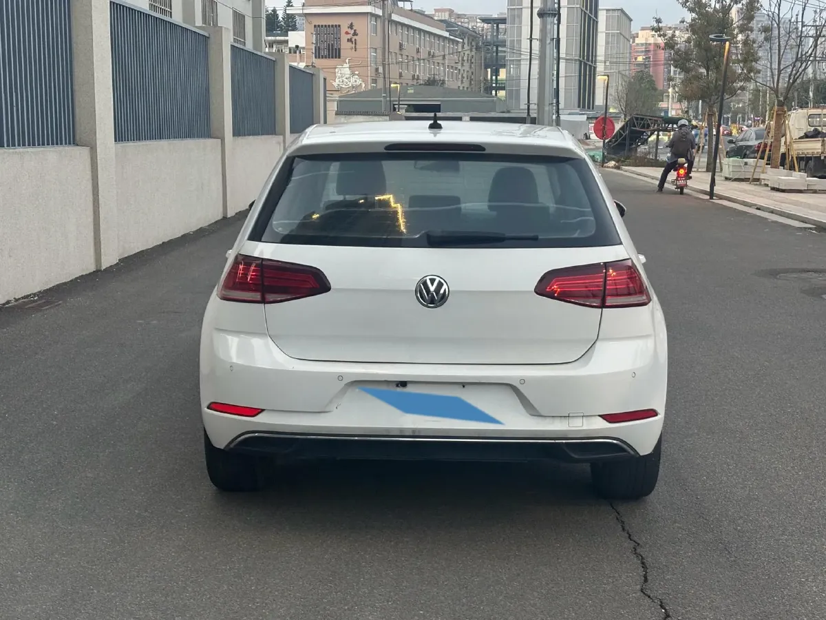2018 Volkswagen Golf 1.6L 110HP L4 6AT,autocango,china used car exporter,china ev exporter,chinese used car exporter,chinese used ev exporter