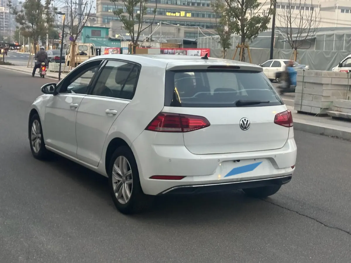 2018 Volkswagen Golf 1.6L 110HP L4 6AT,autocango,china used car exporter,china ev exporter,chinese used car exporter,chinese used ev exporter