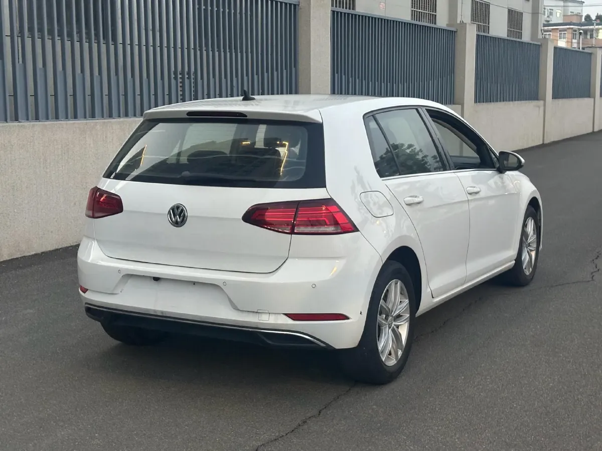 2018 Volkswagen Golf 1.6L 110HP L4 6AT,autocango,china used car exporter,china ev exporter,chinese used car exporter,chinese used ev exporter