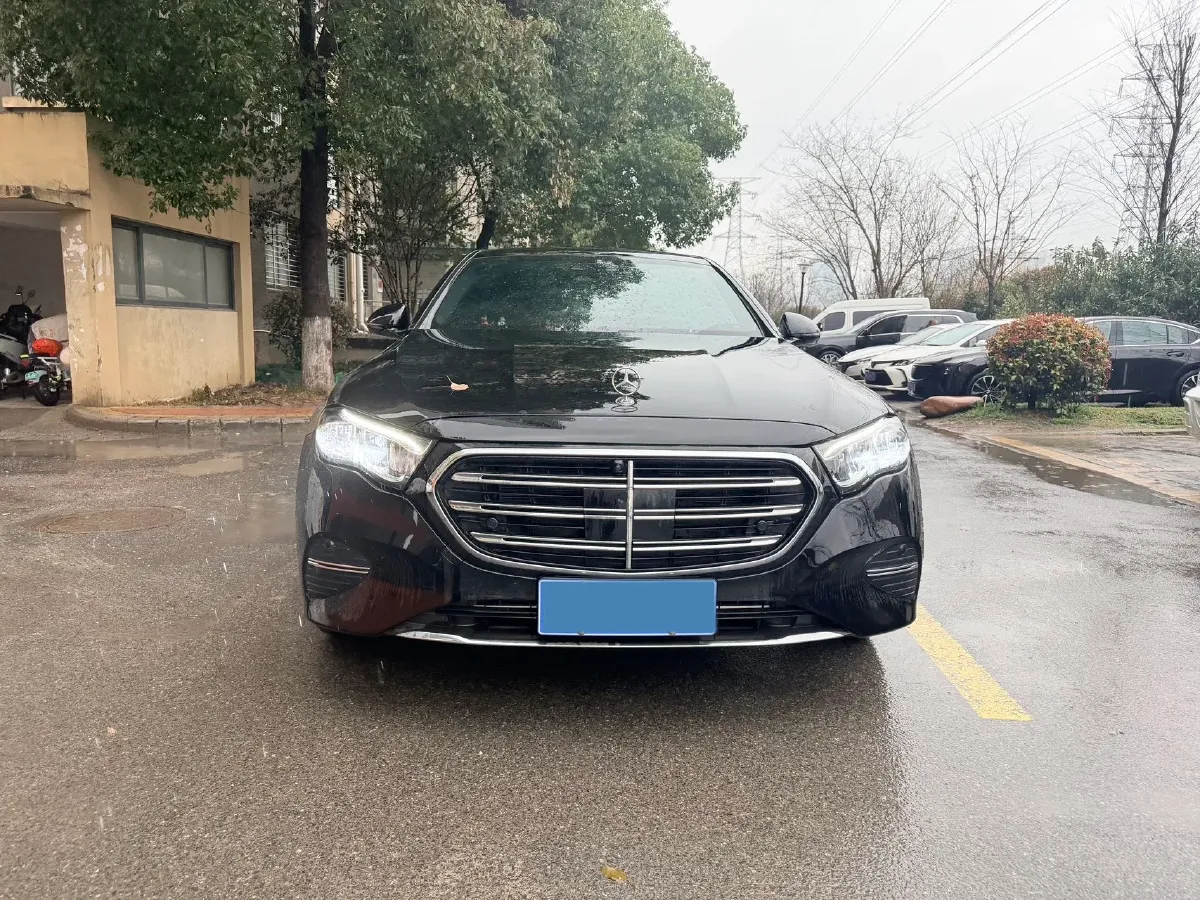 2025 Mercedes-Benz E Class 2.0T 258HP L4 9AT,autocango,china used car exporter,china ev exporter,chinese used car exporter,chinese used ev exporter