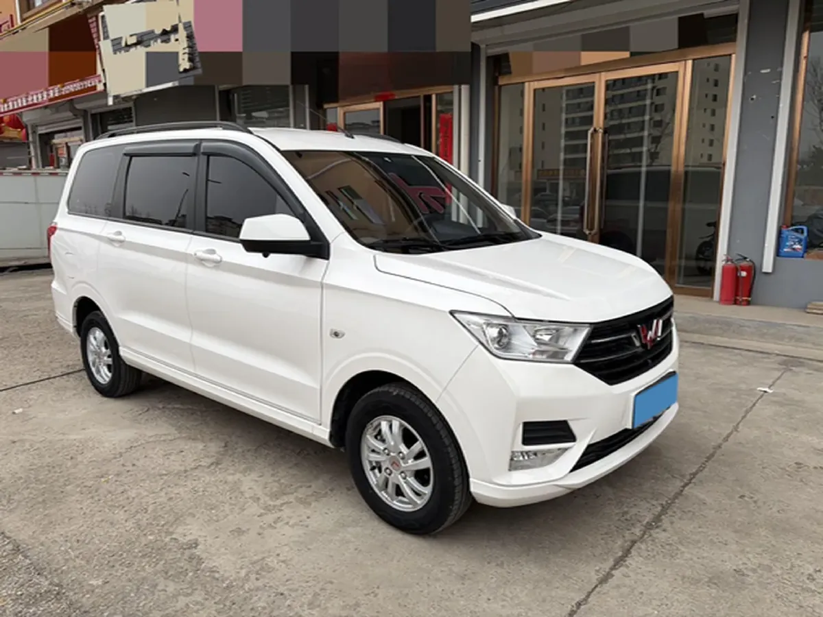 2021 WuLing HongGuang 1.5L 99HP L4 6MT,autocango,china used car exporter,china ev exporter,chinese used car exporter,chinese used ev exporter