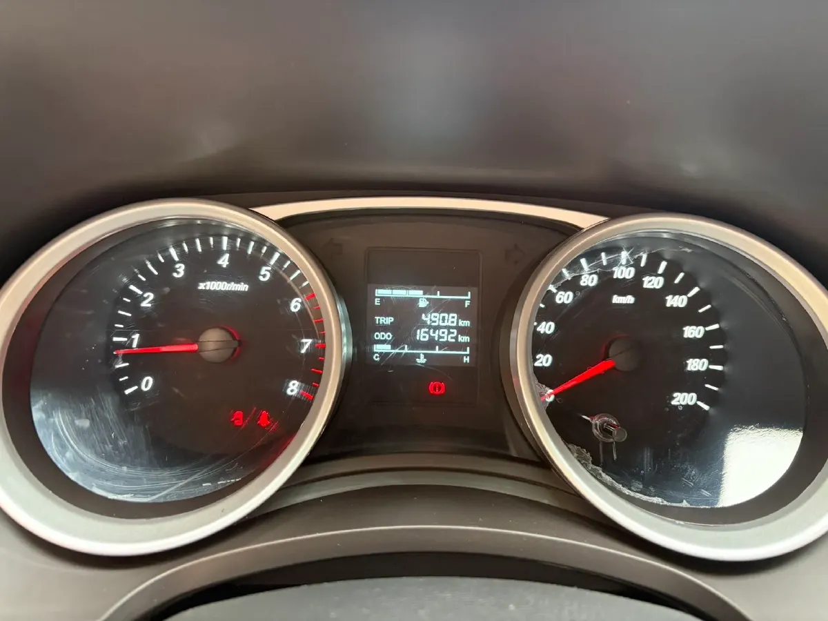 2021 WuLing HongGuang 1.5L 99HP L4 6MT,autocango,china used car exporter,china ev exporter,chinese used car exporter,chinese used ev exporter