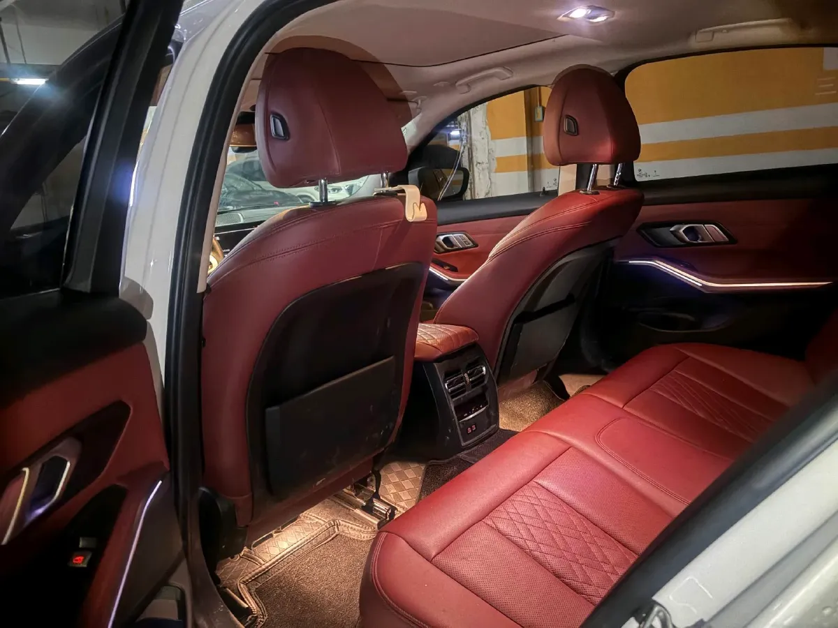 2022 BMW 3 Series 2.0T 184HP L4 8AT,autocango,china used car exporter,china ev exporter,chinese used car exporter,chinese used ev exporter