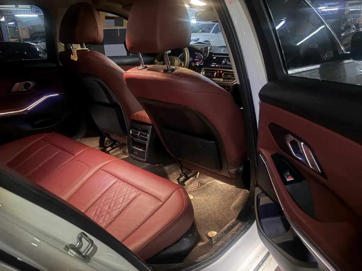 2022 BMW 3 Series 2.0T 184HP L4 8AT,autocango,china used car exporter,china ev exporter,chinese used car exporter,chinese used ev exporter