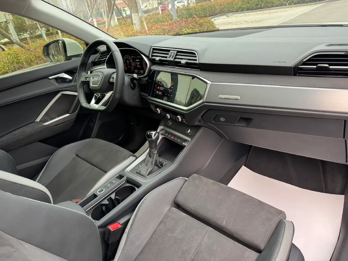 2022 Audi Q3 1.4T 150HP L4 7DCT,autocango,china used car exporter,china ev exporter,chinese used car exporter,chinese used ev exporter