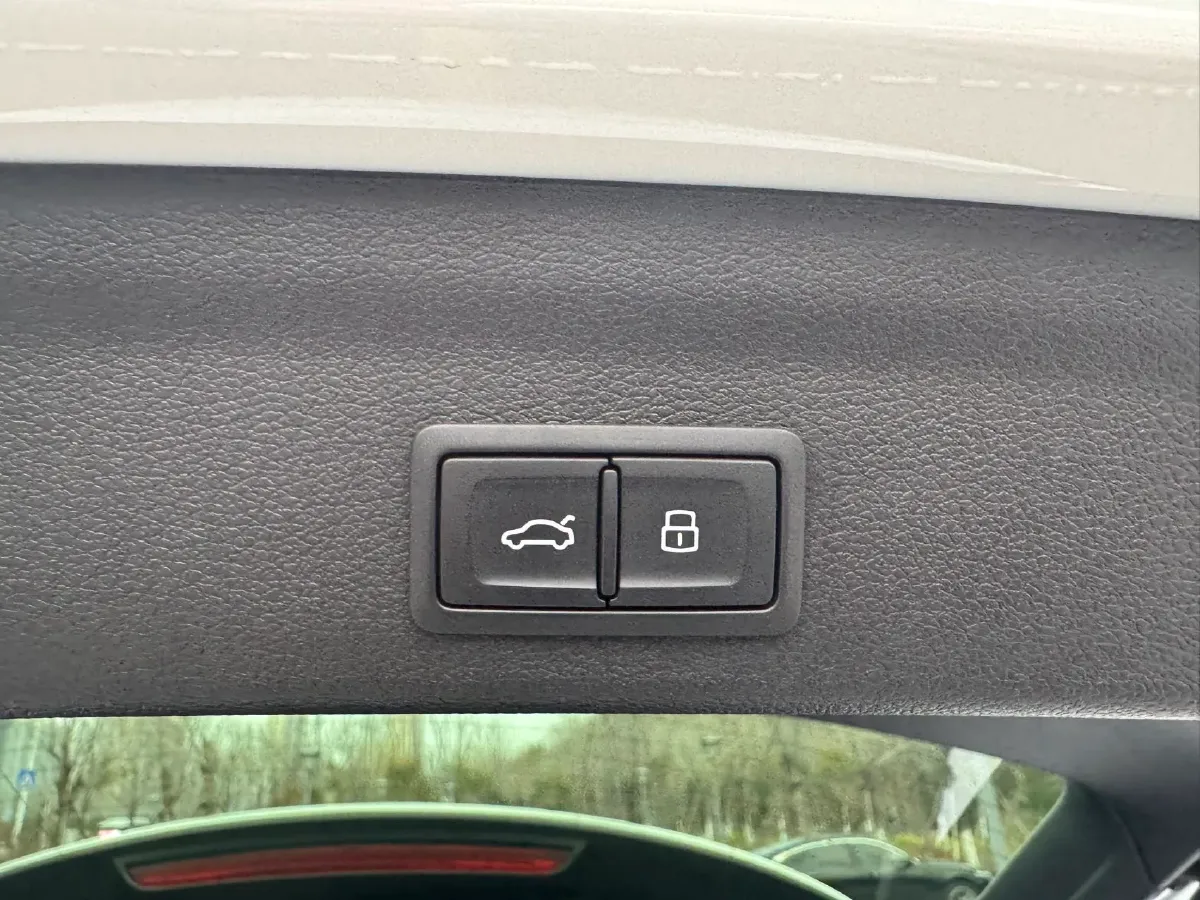 2022 Audi Q3 1.4T 150HP L4 7DCT,autocango,china used car exporter,china ev exporter,chinese used car exporter,chinese used ev exporter