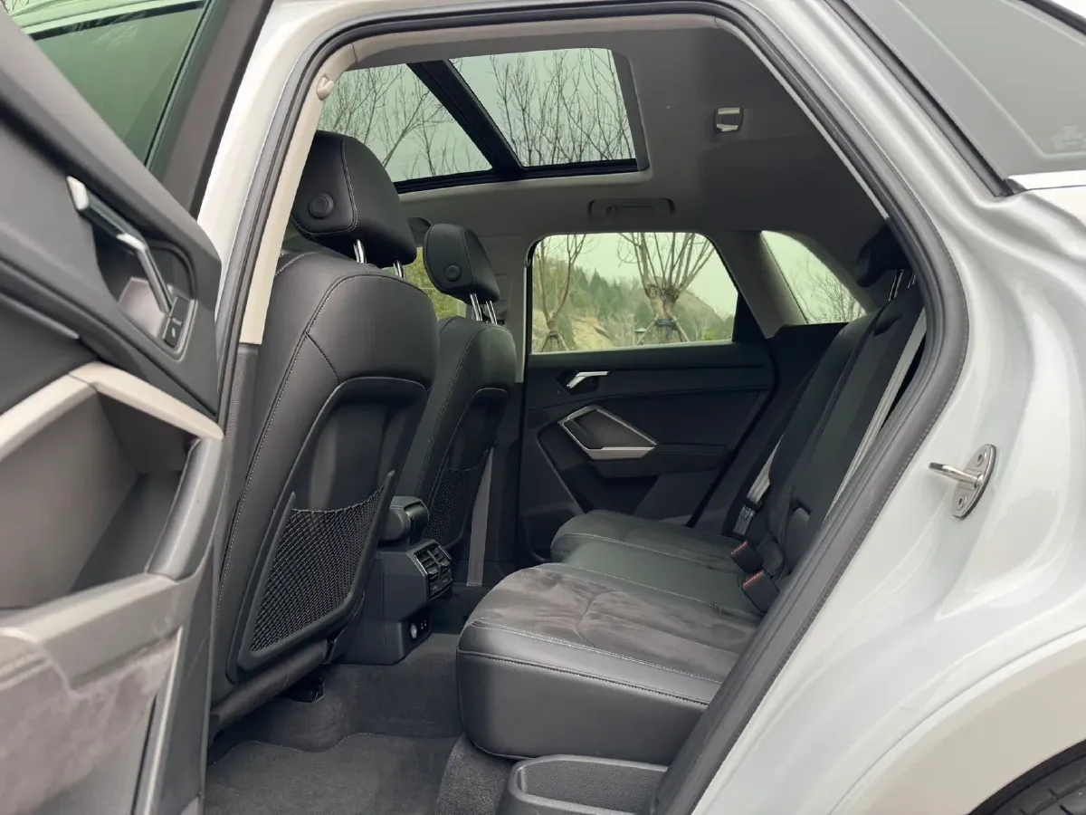 2022 Audi Q3 1.4T 150HP L4 7DCT,autocango,china used car exporter,china ev exporter,chinese used car exporter,chinese used ev exporter