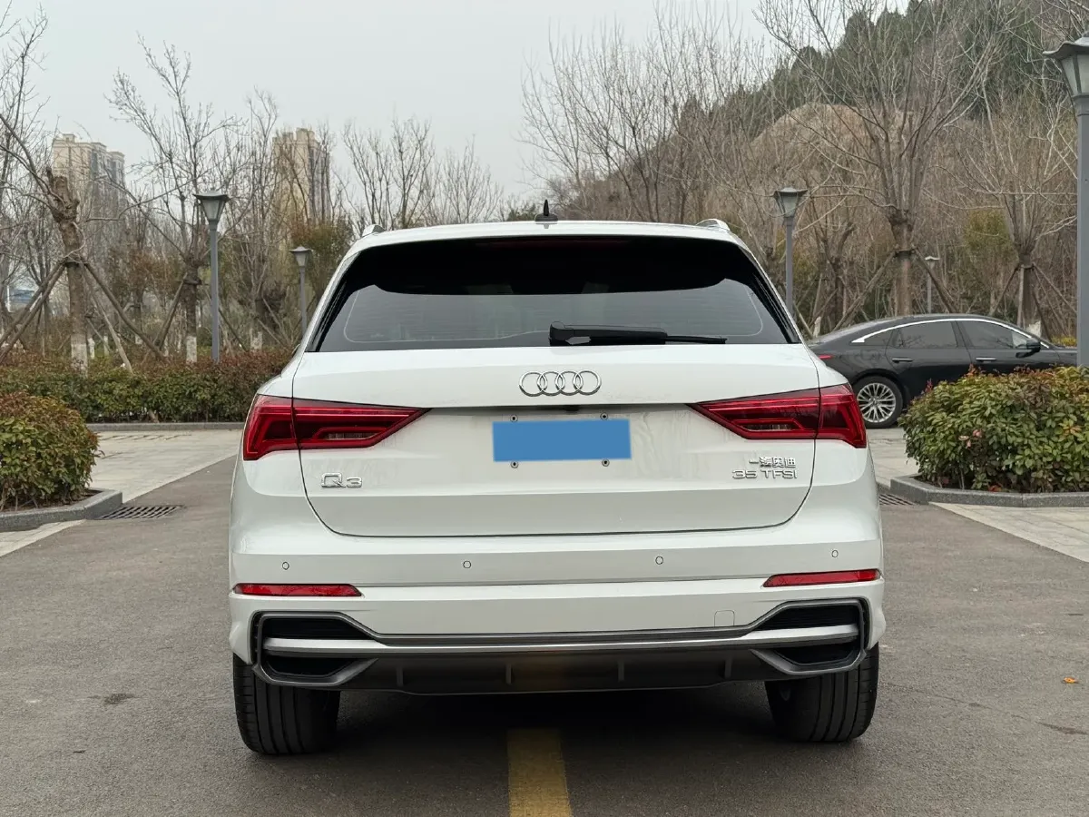 2022 Audi Q3 1.4T 150HP L4 7DCT,autocango,china used car exporter,china ev exporter,chinese used car exporter,chinese used ev exporter