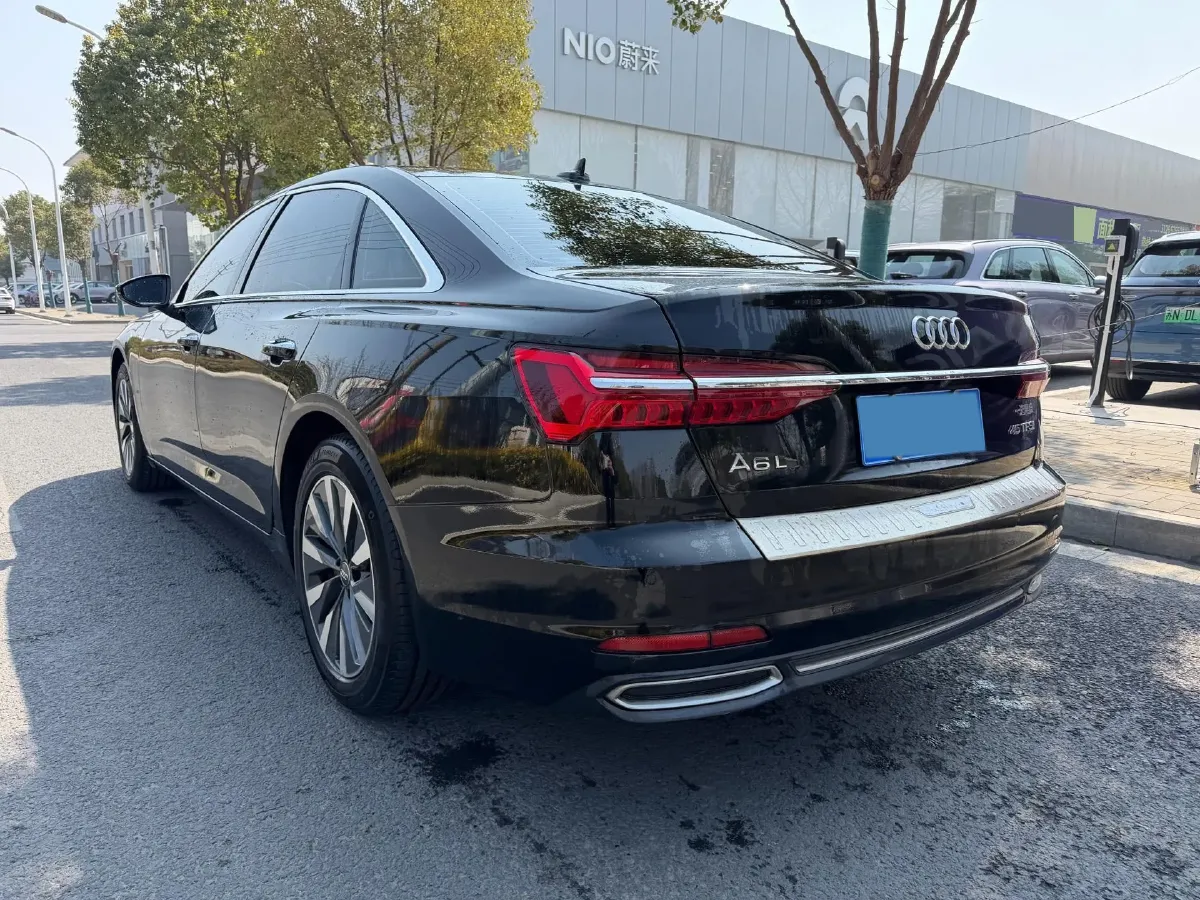 2019 Mercedes-Benz E Class 1.5T 184HP L4 9AT,autocango,china used car exporter,china ev exporter,chinese used car exporter,chinese used ev exporter