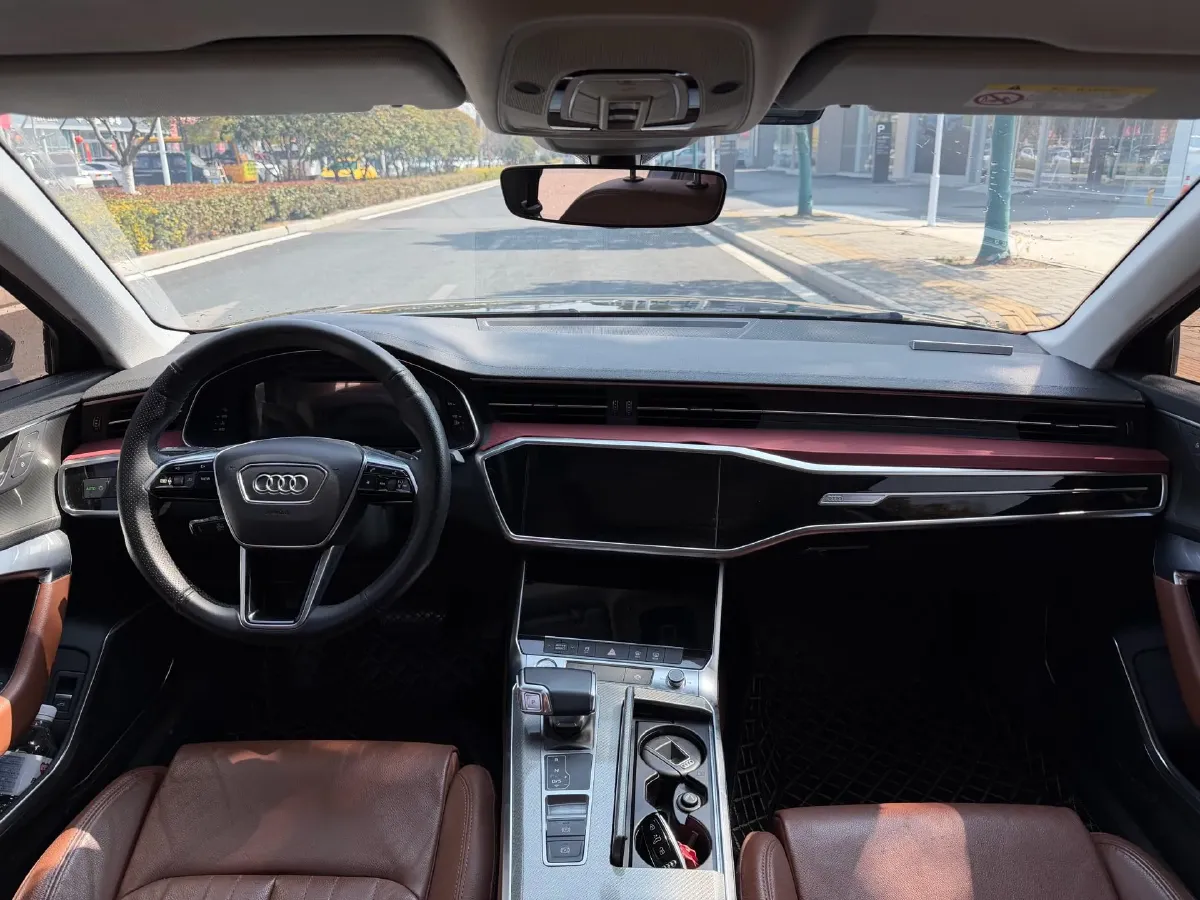 2019 Mercedes-Benz E Class 1.5T 184HP L4 9AT,autocango,china used car exporter,china ev exporter,chinese used car exporter,chinese used ev exporter