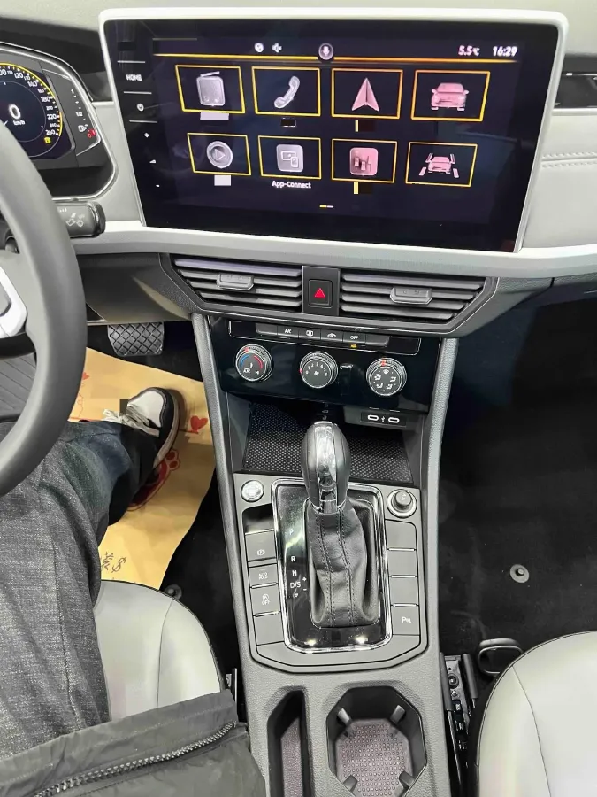 2023 Volkswagen Bora 1.2T 116HP L4 7DCT,autocango,china used car exporter,china ev exporter,chinese used car exporter,chinese used ev exporter