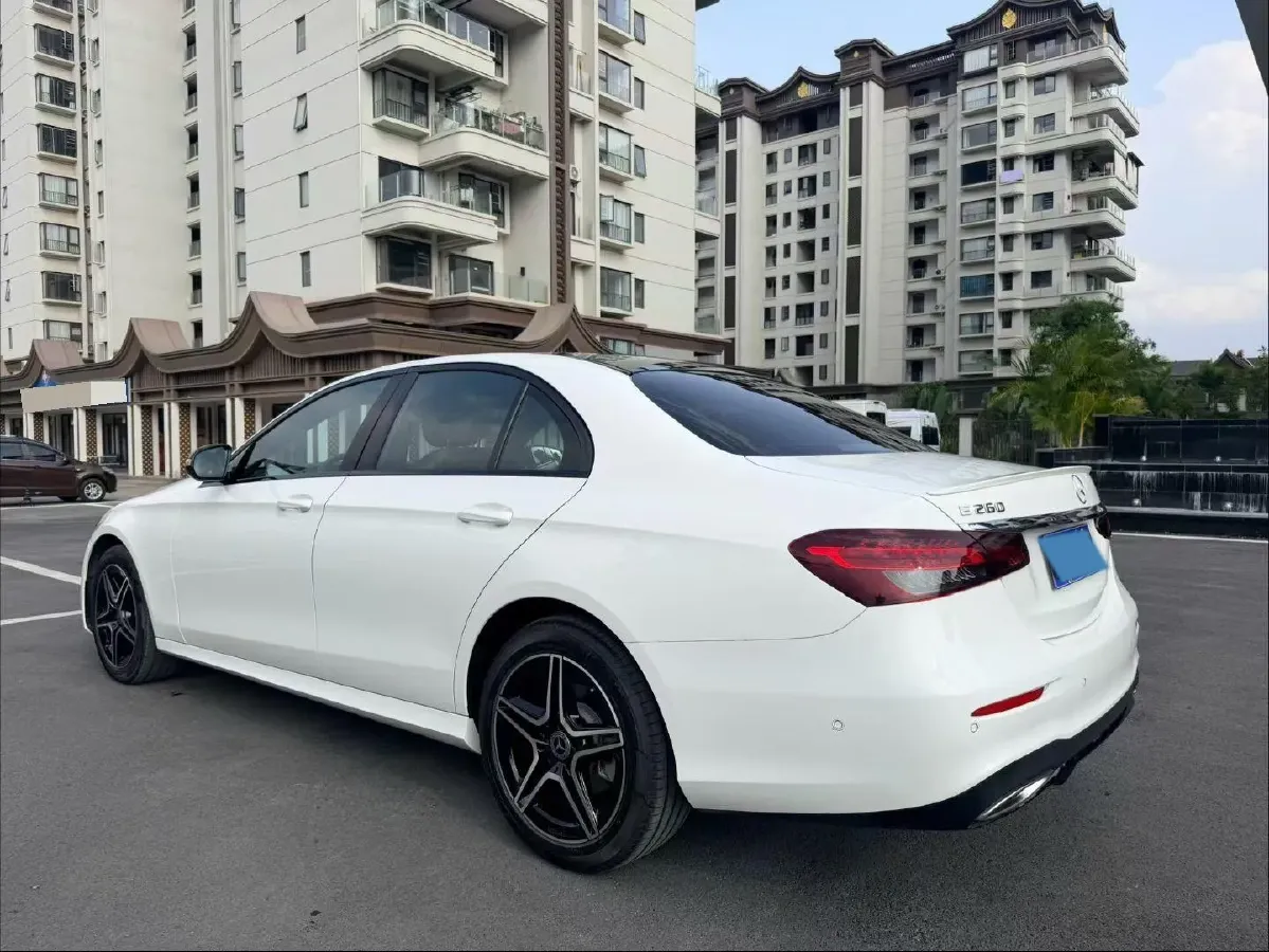 2021 Mercedes-Benz E Class 2.0T 197HP L4 9AT,autocango,china used car exporter,china ev exporter,chinese used car exporter,chinese used ev exporter