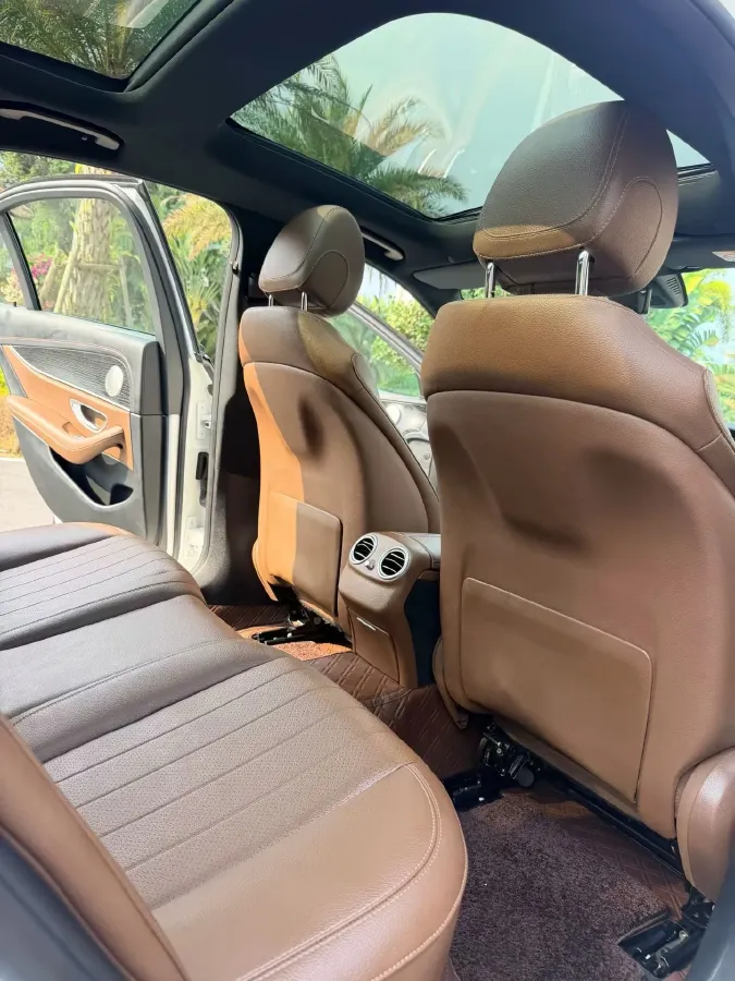 2021 Mercedes-Benz E Class 2.0T 197HP L4 9AT,autocango,china used car exporter,china ev exporter,chinese used car exporter,chinese used ev exporter