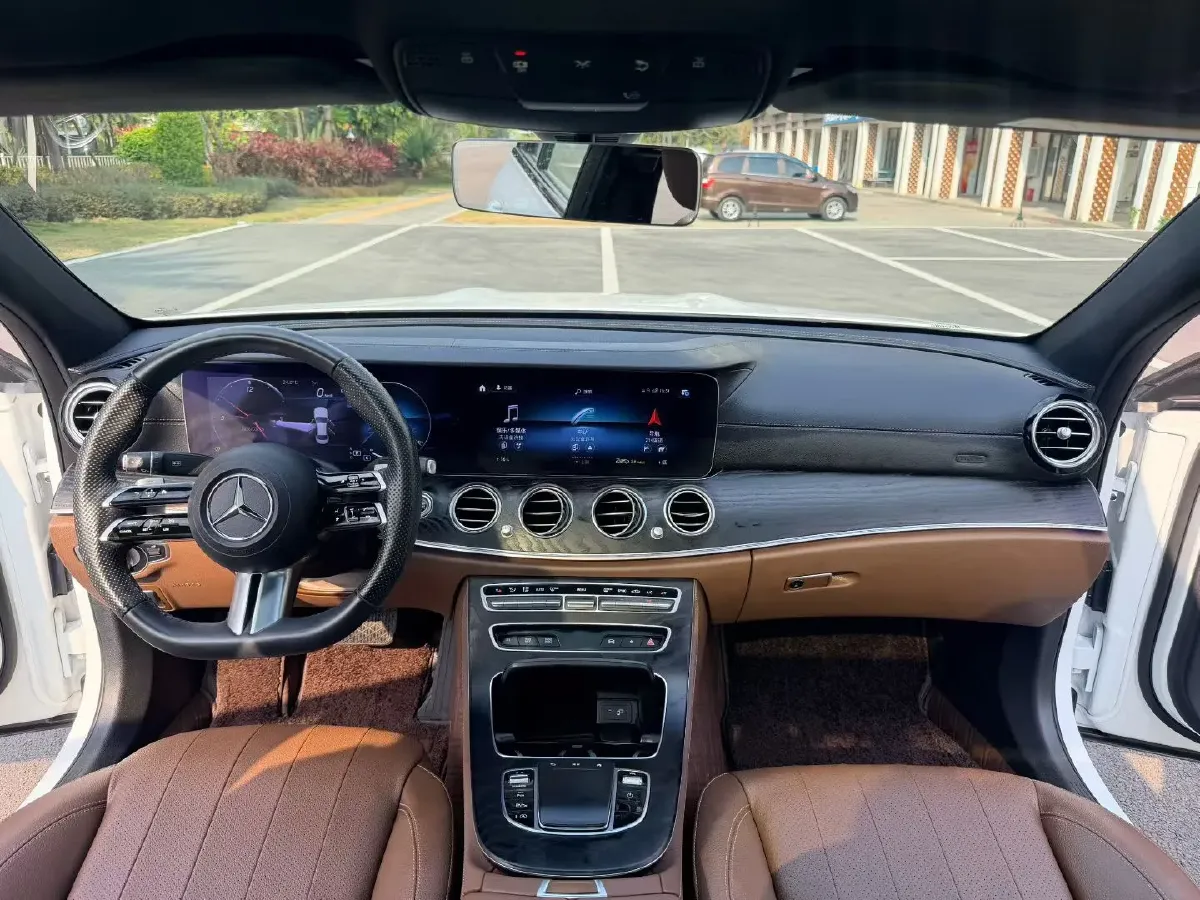 2021 Mercedes-Benz E Class 2.0T 197HP L4 9AT,autocango,china used car exporter,china ev exporter,chinese used car exporter,chinese used ev exporter