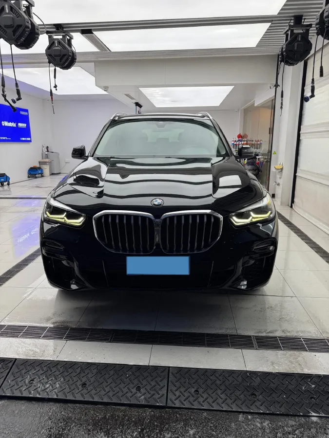 2021 BMW X5 2.0T 265HP L4 8AT,autocango,china used car exporter,china ev exporter,chinese used car exporter,chinese used ev exporter