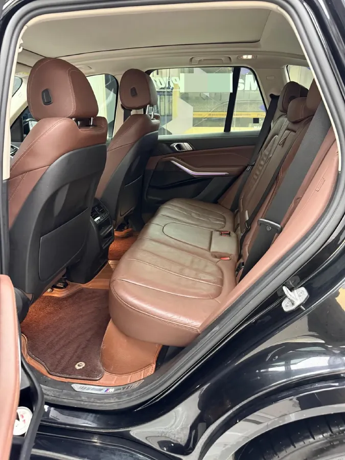 2021 BMW X5 2.0T 265HP L4 8AT,autocango,china used car exporter,china ev exporter,chinese used car exporter,chinese used ev exporter
