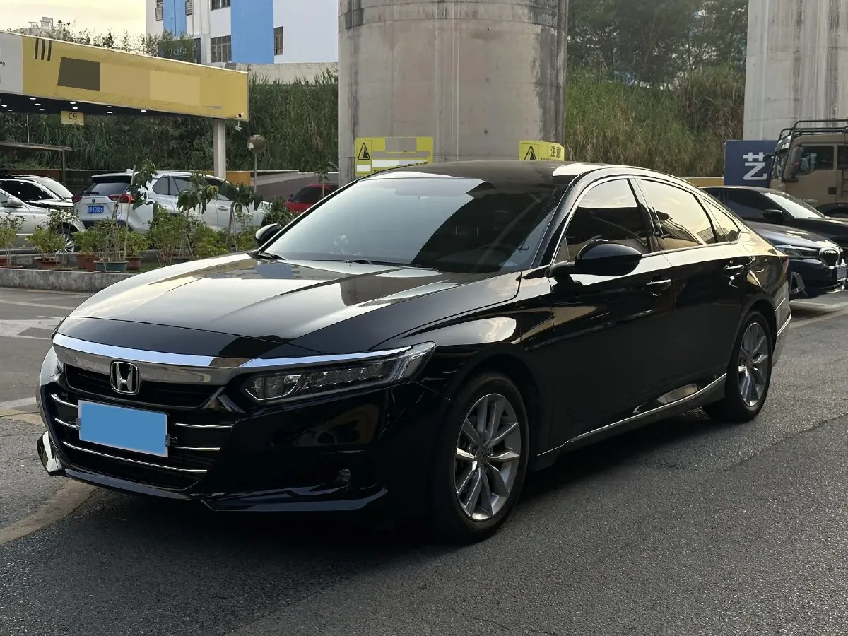 2022 Honda Accord 1.5T 194HP L4 CVT,autocango,china used car exporter,china ev exporter,chinese used car exporter,chinese used ev exporter