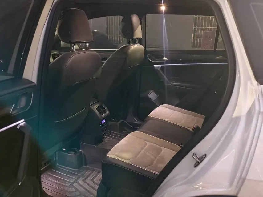 2021 Volkswagen Tayron 2.0T 220HP L4 7DCT,autocango,china used car exporter,china ev exporter,chinese used car exporter,chinese used ev exporter