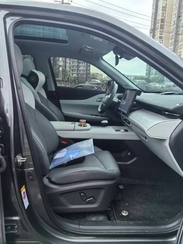 2025 ChangAn UNI-Z 1.5T 192HP L4 7DCT,autocango,china used car exporter,china ev exporter,chinese used car exporter,chinese used ev exporter