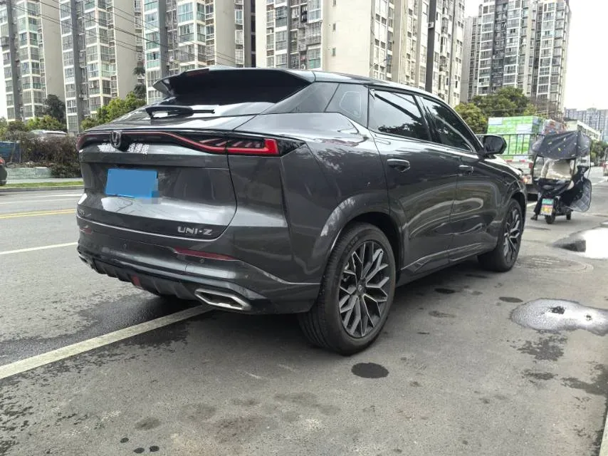2025 ChangAn UNI-Z 1.5T 192HP L4 7DCT,autocango,china used car exporter,china ev exporter,chinese used car exporter,chinese used ev exporter