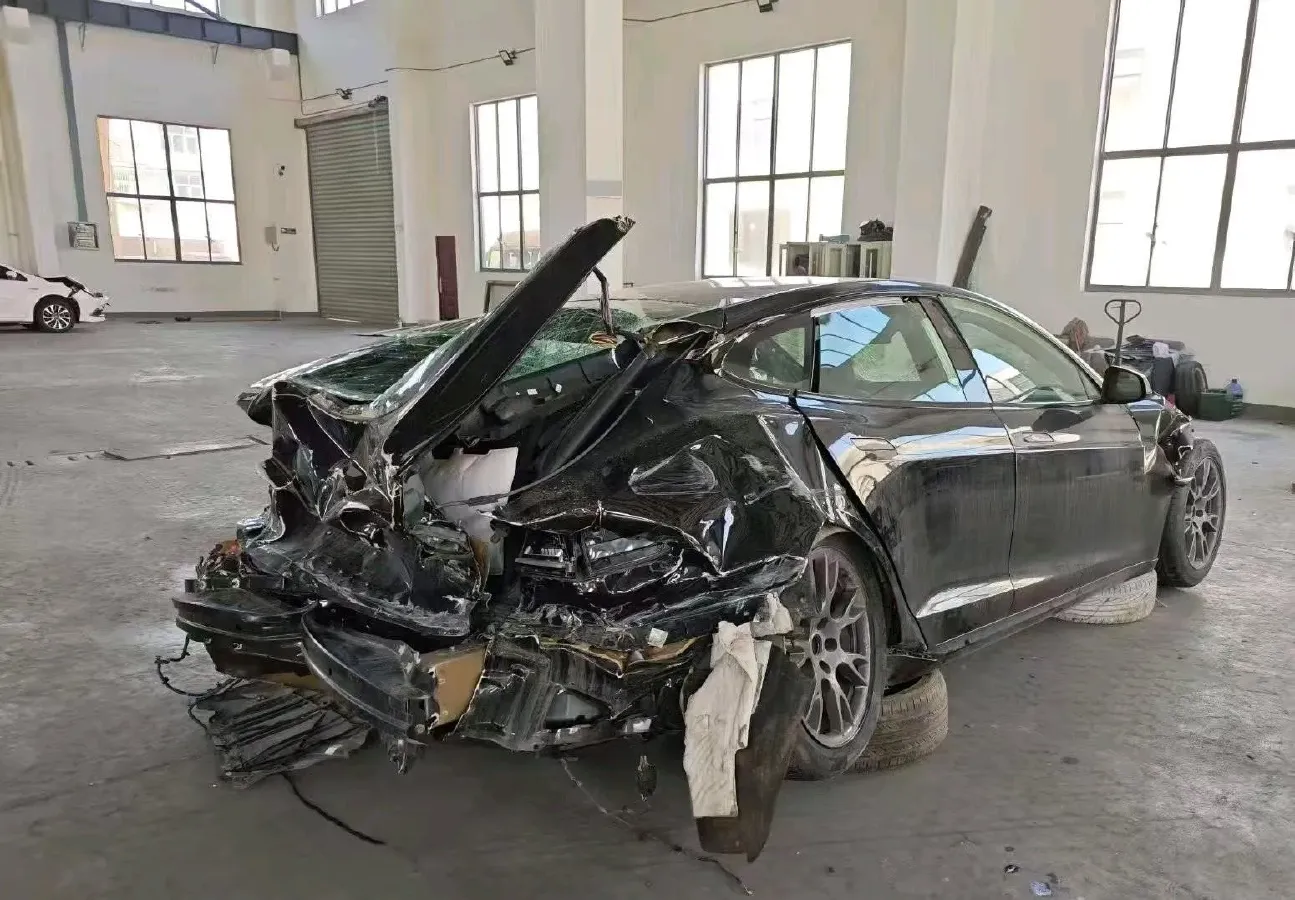 2023 BMW BEV 111.5KWH,autocango,china used car exporter,china ev exporter,chinese used car exporter,chinese used ev exporter