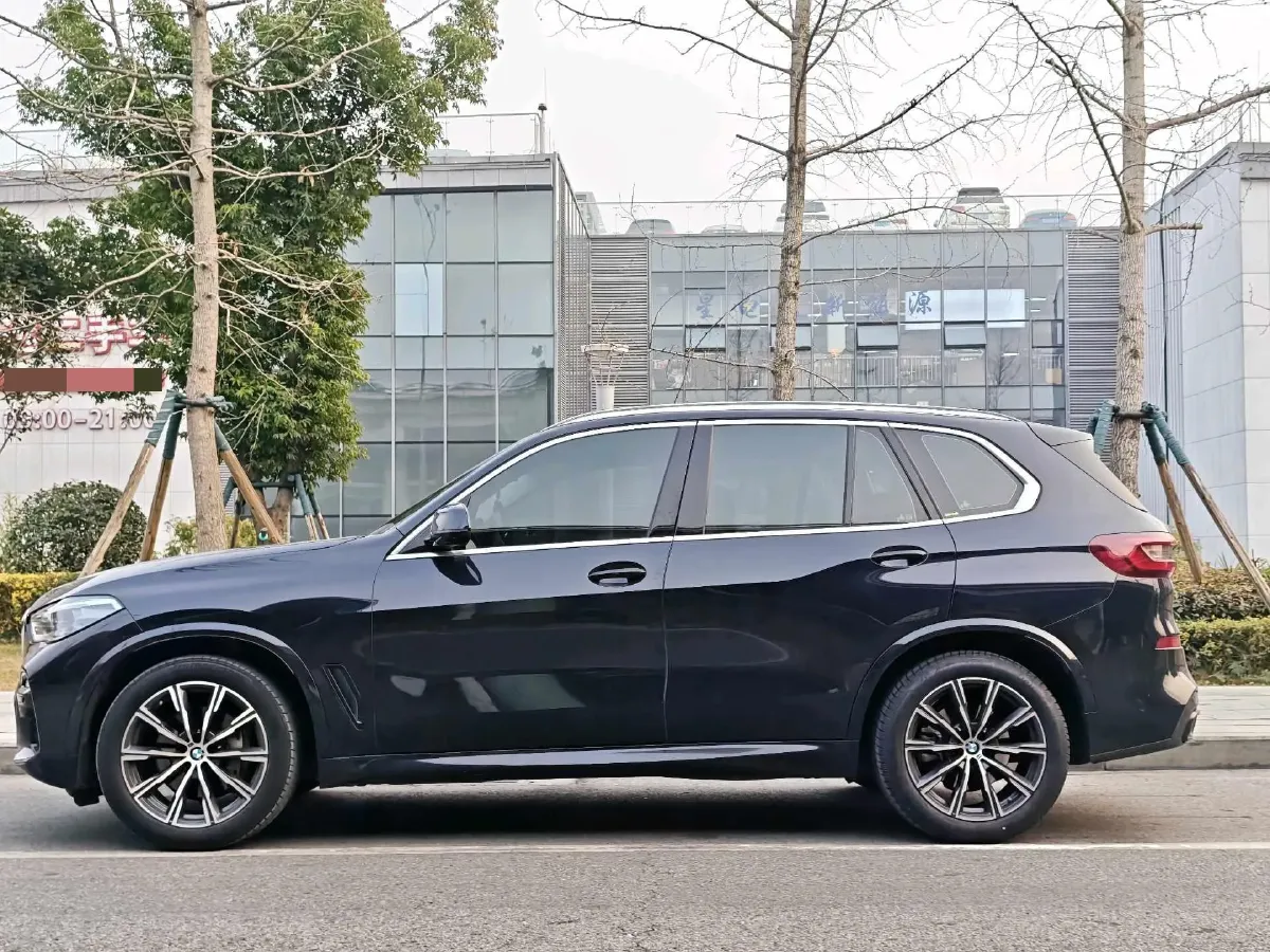2021 BMW X5 3.0T 340HP L6 8AT,autocango,china used car exporter,china ev exporter,chinese used car exporter,chinese used ev exporter