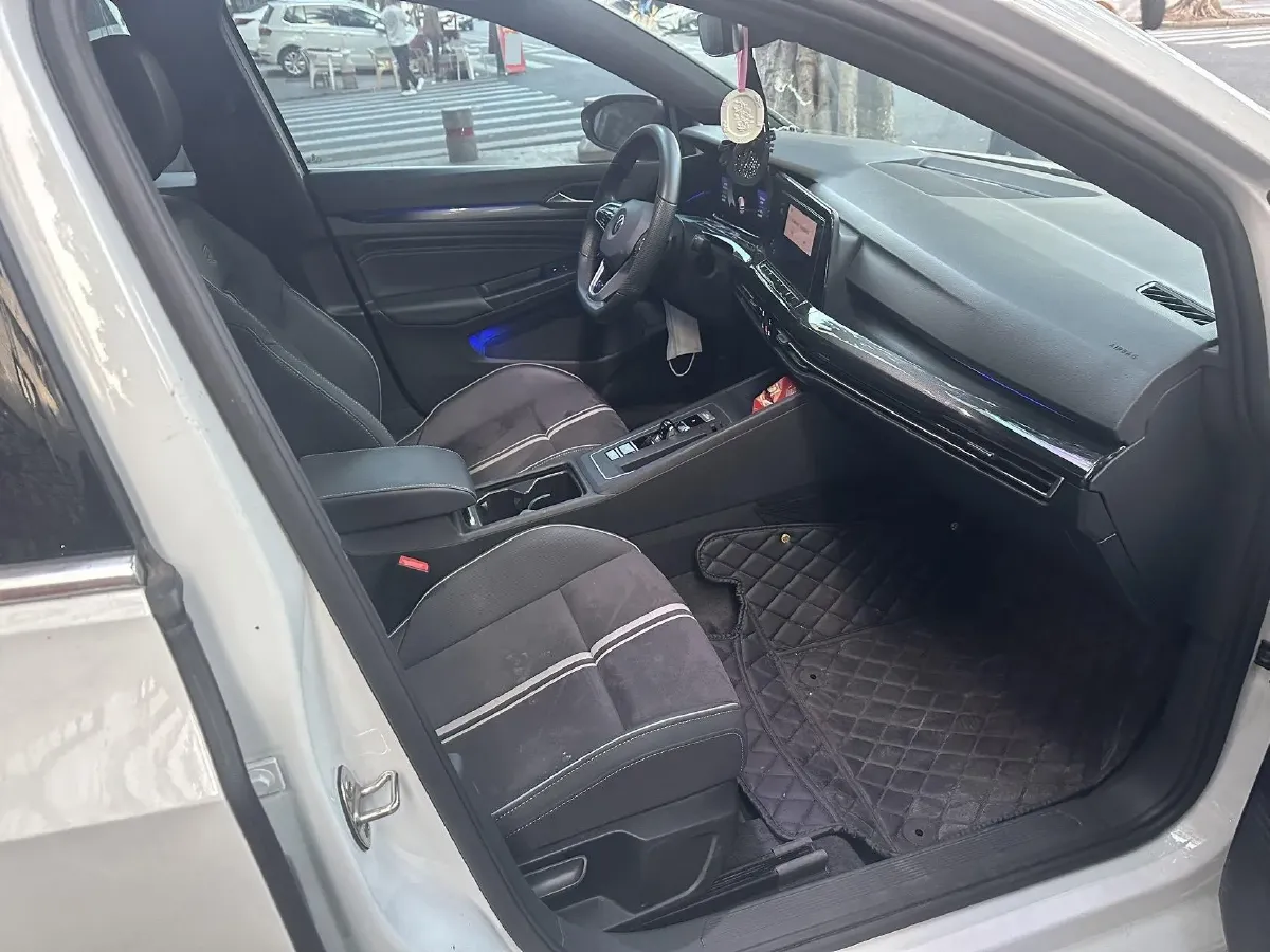 2023 Volkswagen Golf 1.4T 150HP L4 7DCT,autocango,china used car exporter,china ev exporter,chinese used car exporter,chinese used ev exporter