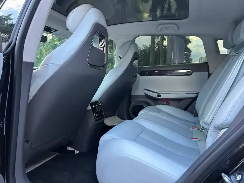 2023 Leapmotor C01 BEV 62.8KWH,autocango,china used car exporter,china ev exporter,chinese used car exporter,chinese used ev exporter