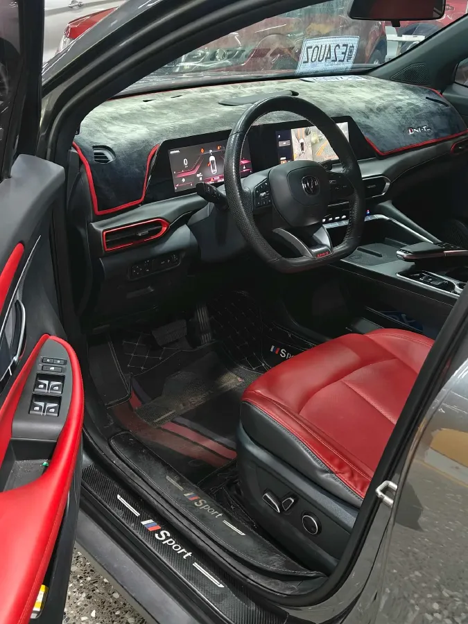 2020 ChangAn UNI-T 1.5T 180HP L4 7DCT,autocango,china used car exporter,china ev exporter,chinese used car exporter,chinese used ev exporter