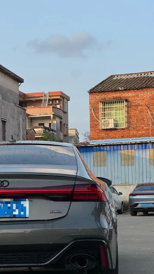 2023 Audi A7 2.0T 265HP L4 7DCT,autocango,china used car exporter,china ev exporter,chinese used car exporter,chinese used ev exporter