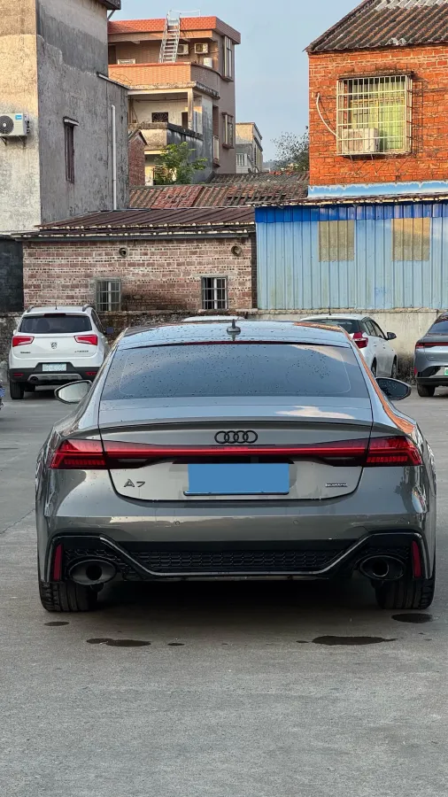 2023 Audi A7 2.0T 265HP L4 7DCT,autocango,china used car exporter,china ev exporter,chinese used car exporter,chinese used ev exporter