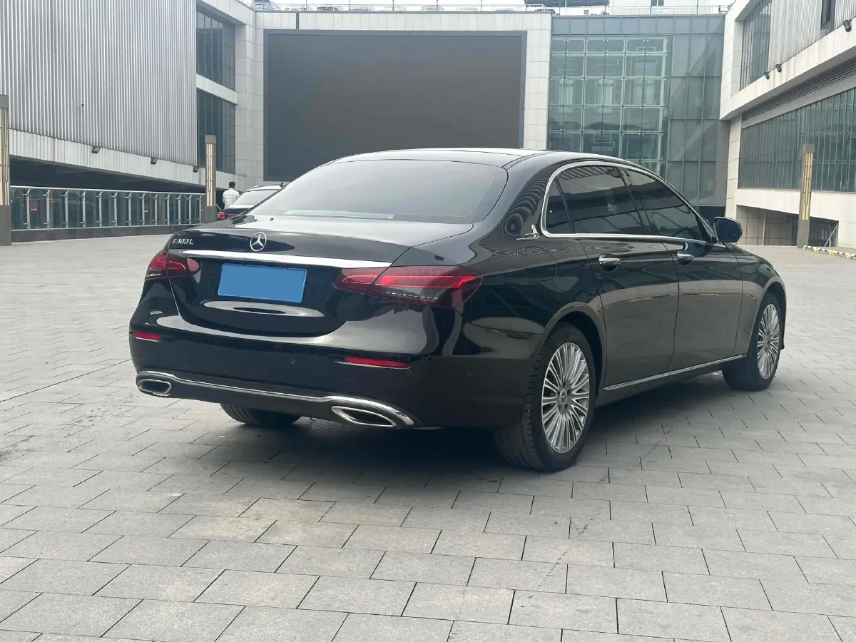 2022 Mercedes-Benz GLC Class 2.0T 258HP L4 9AT,autocango,china used car exporter,china ev exporter,chinese used car exporter,chinese used ev exporter