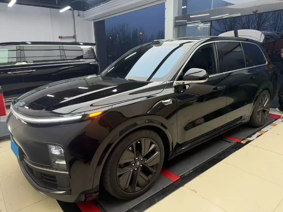 2022 Li L9 Range Extended 154HP REEV 42.6KWH,autocango,china used car exporter,china ev exporter,chinese used car exporter,chinese used ev exporter