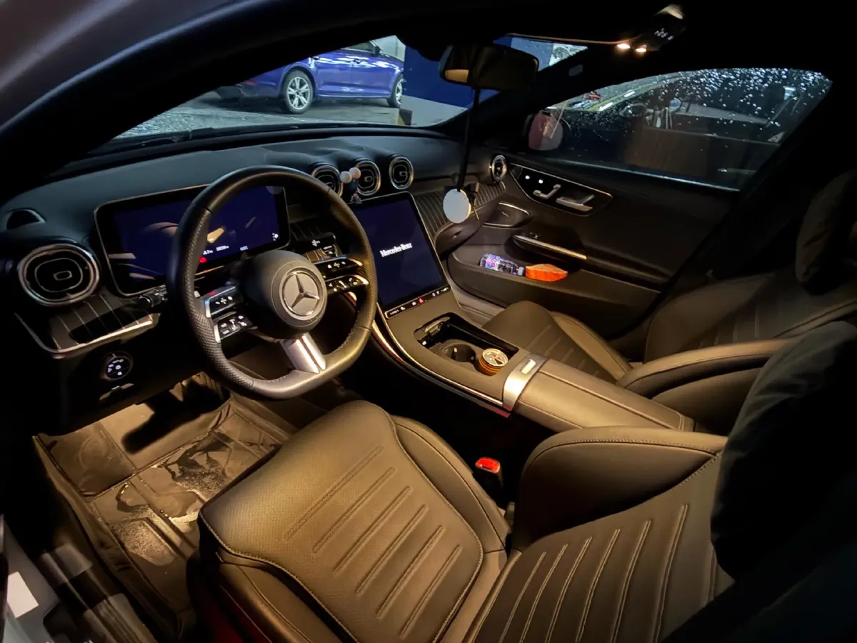 2025 Mercedes-Benz C Class 1.5T 204HP L4 9AT,autocango,china used car exporter,china ev exporter,chinese used car exporter,chinese used ev exporter