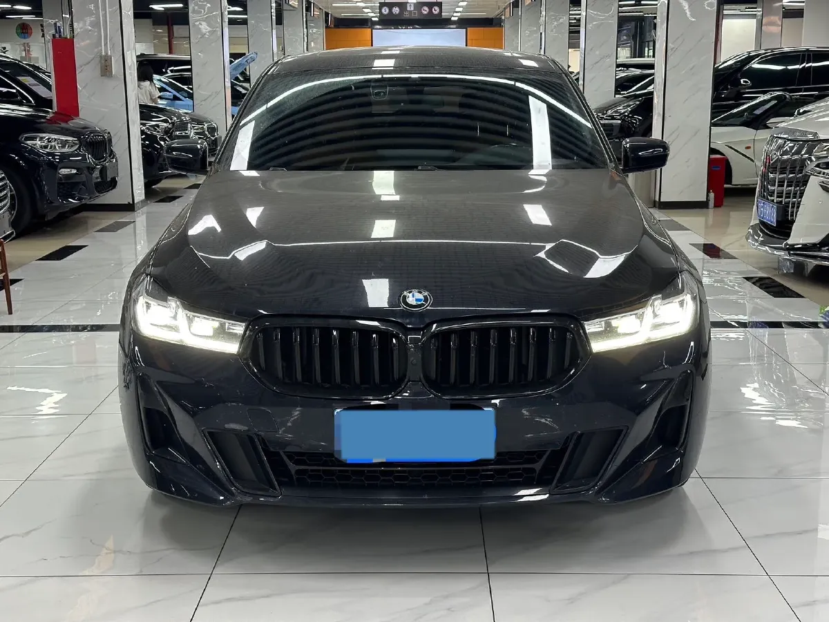 2022 BMW 6 Series GT 2.0T 245HP L4 8AT,autocango,china used car exporter,china ev exporter,chinese used car exporter,chinese used ev exporter