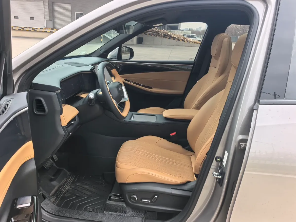 2024 Geely Galaxy L7 1.5T 163HP L4 3DHT PHEV 18.7KWH,autocango,china used car exporter,china ev exporter,chinese used car exporter,chinese used ev exporter