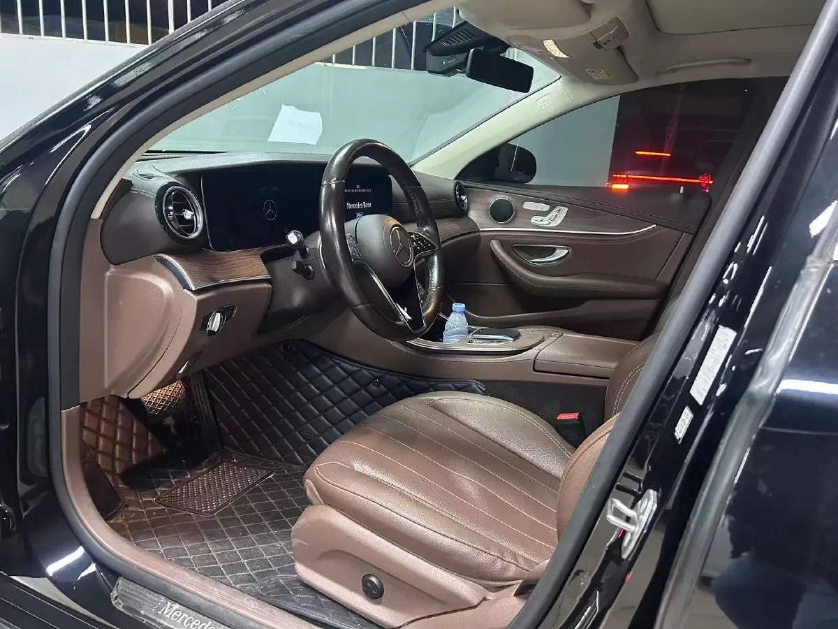 2021 Mercedes-Benz E Class 2.0T 258HP L4 9AT,autocango,china used car exporter,china ev exporter,chinese used car exporter,chinese used ev exporter