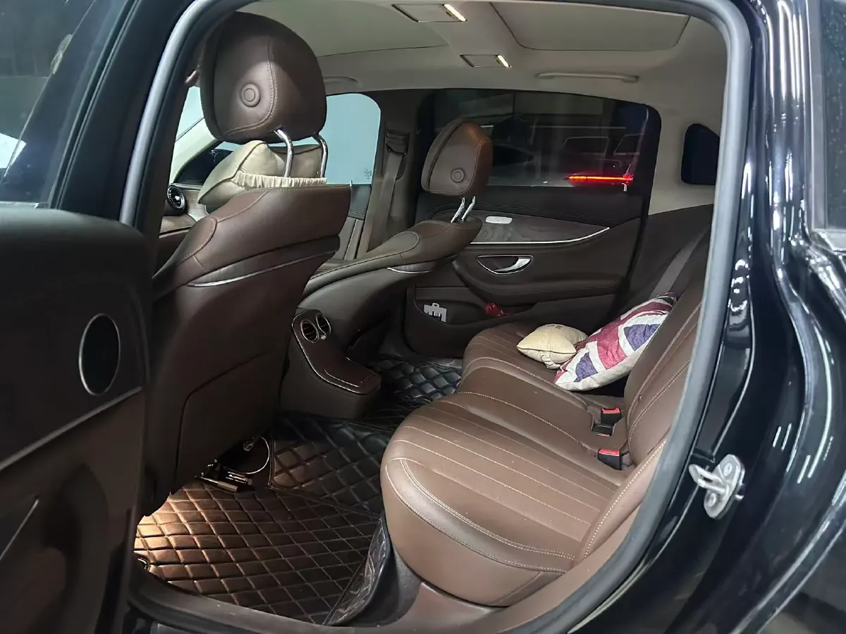 2021 Mercedes-Benz E Class 2.0T 258HP L4 9AT,autocango,china used car exporter,china ev exporter,chinese used car exporter,chinese used ev exporter