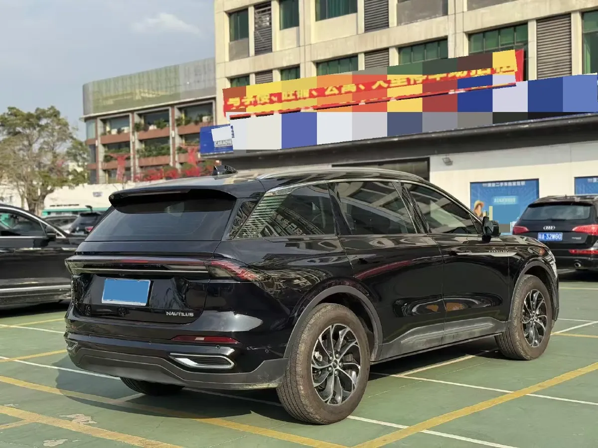 2025 Lincoln Nautilus 2.0T 261HP L4 8AT,autocango,china used car exporter,china ev exporter,chinese used car exporter,chinese used ev exporter