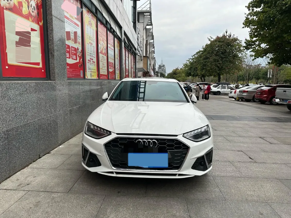 2022 Audi A4L 2.0T 150HP L4 7DCT,autocango,china used car exporter,china ev exporter,chinese used car exporter,chinese used ev exporter