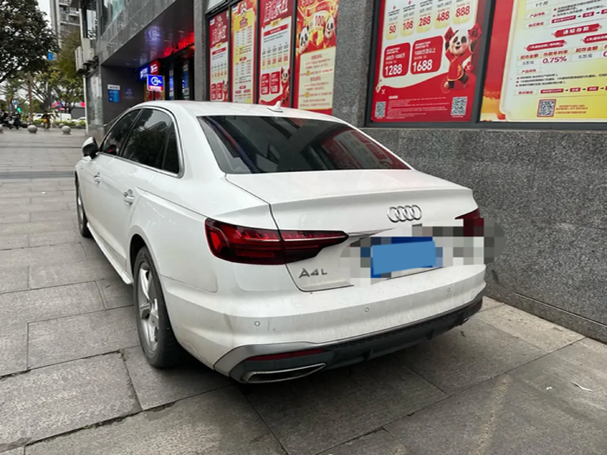 2022 Audi A4L 2.0T 150HP L4 7DCT,autocango,china used car exporter,china ev exporter,chinese used car exporter,chinese used ev exporter
