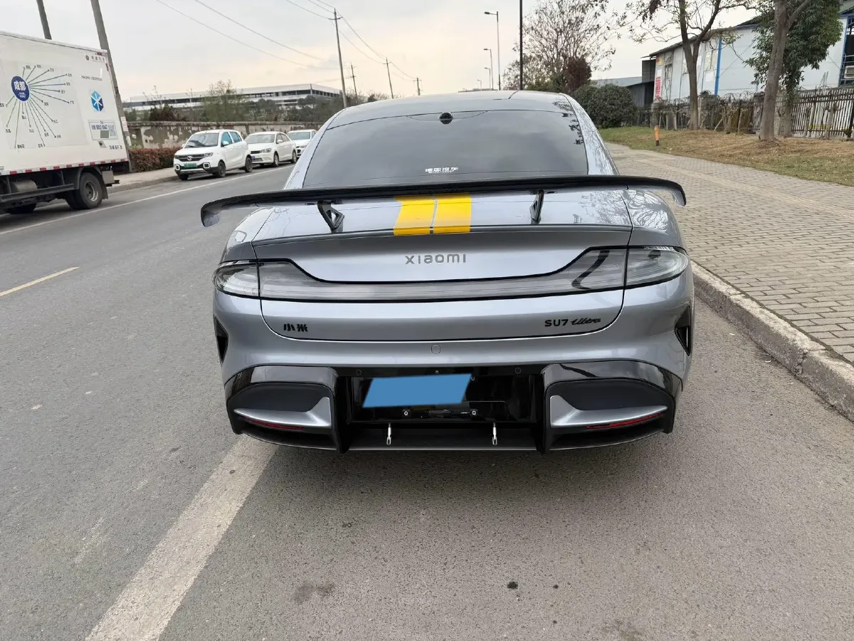 2025 MI SU7 Ultra BEV 93.7KWH,autocango,china used car exporter,china ev exporter,chinese used car exporter,chinese used ev exporter