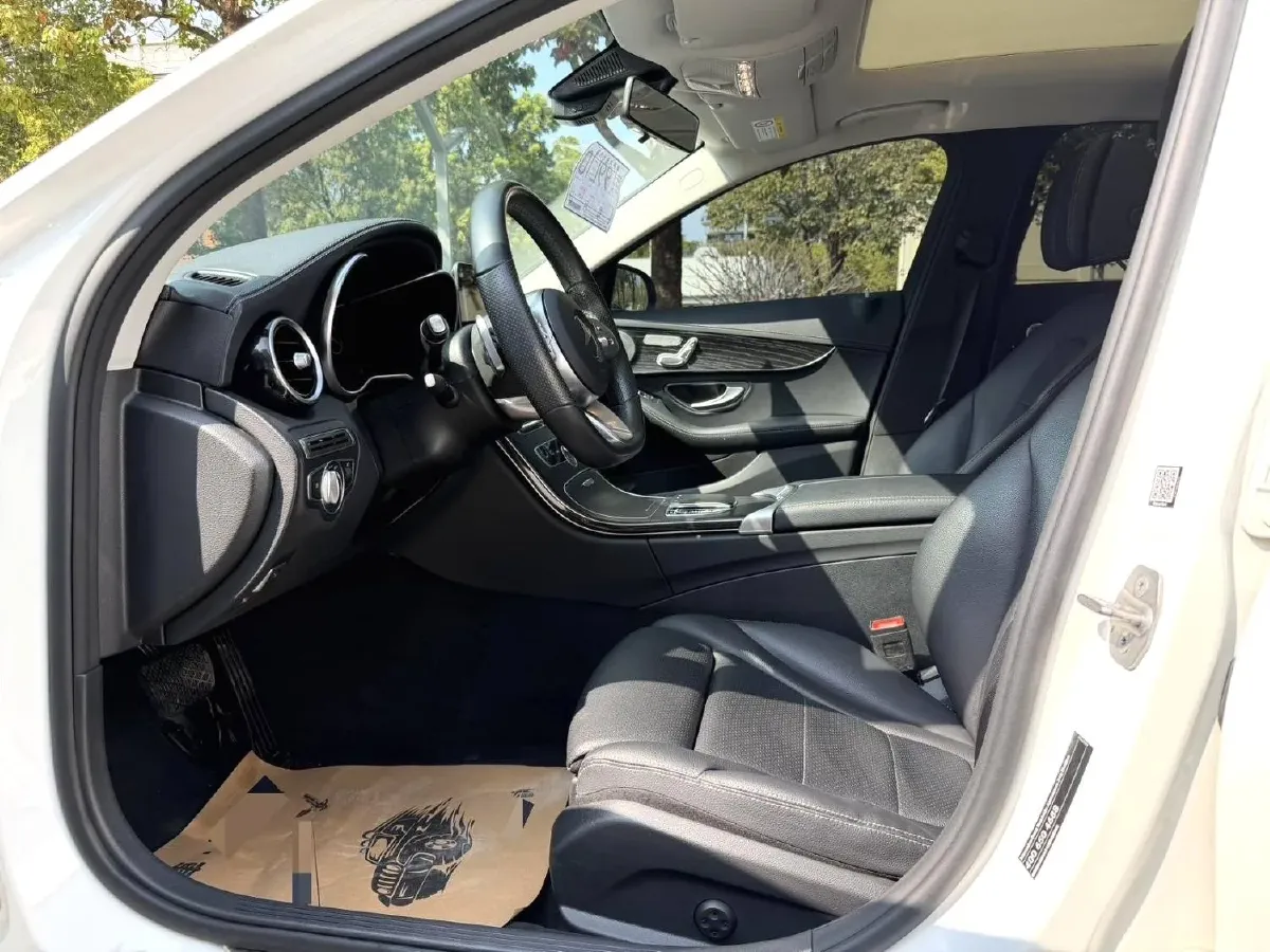 2021 Mercedes-Benz C Class 1.5T 184HP L4 9AT,autocango,china used car exporter,china ev exporter,chinese used car exporter,chinese used ev exporter