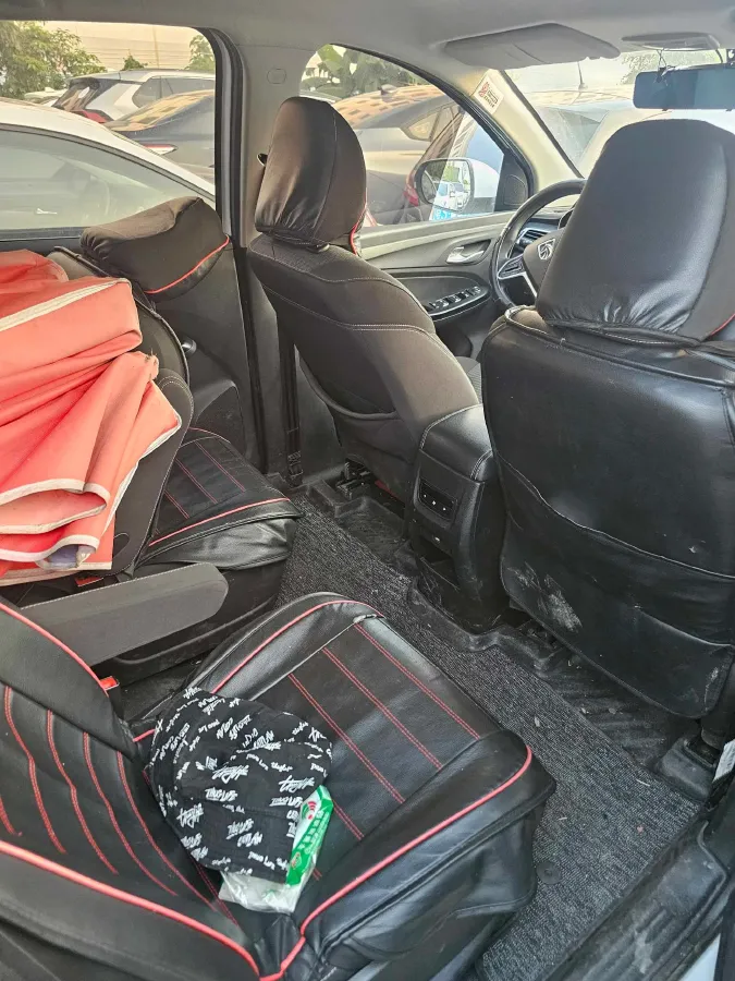 2019 BaoJun 730 1.5L 105HP L4 6MT,autocango,china used car exporter,china ev exporter,chinese used car exporter,chinese used ev exporter